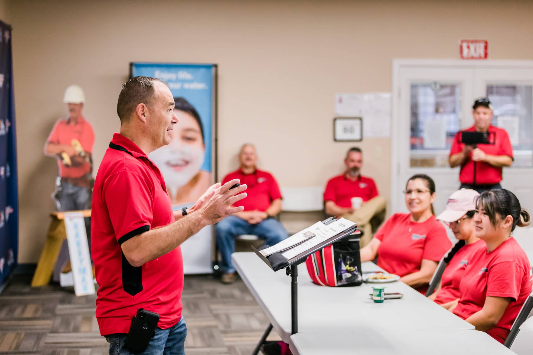 Baxter Construction and restoration professional team meeting in Yakima WA